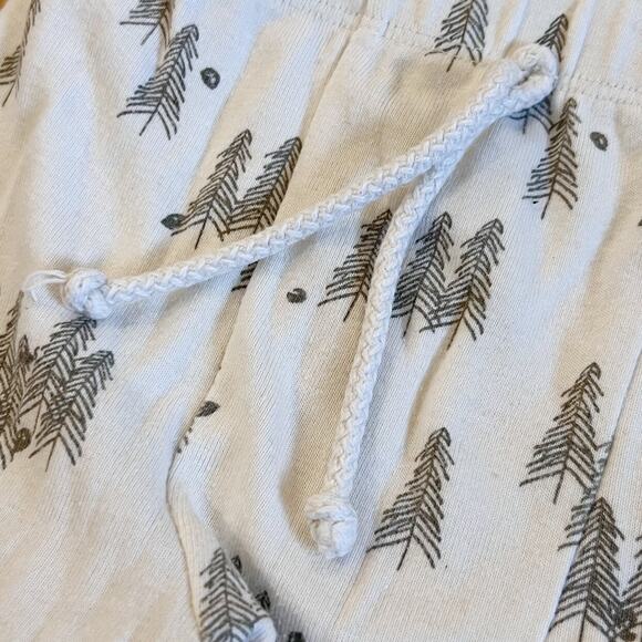 Childhoods Trees On Natural Lounge Set - Picture 10 of 15